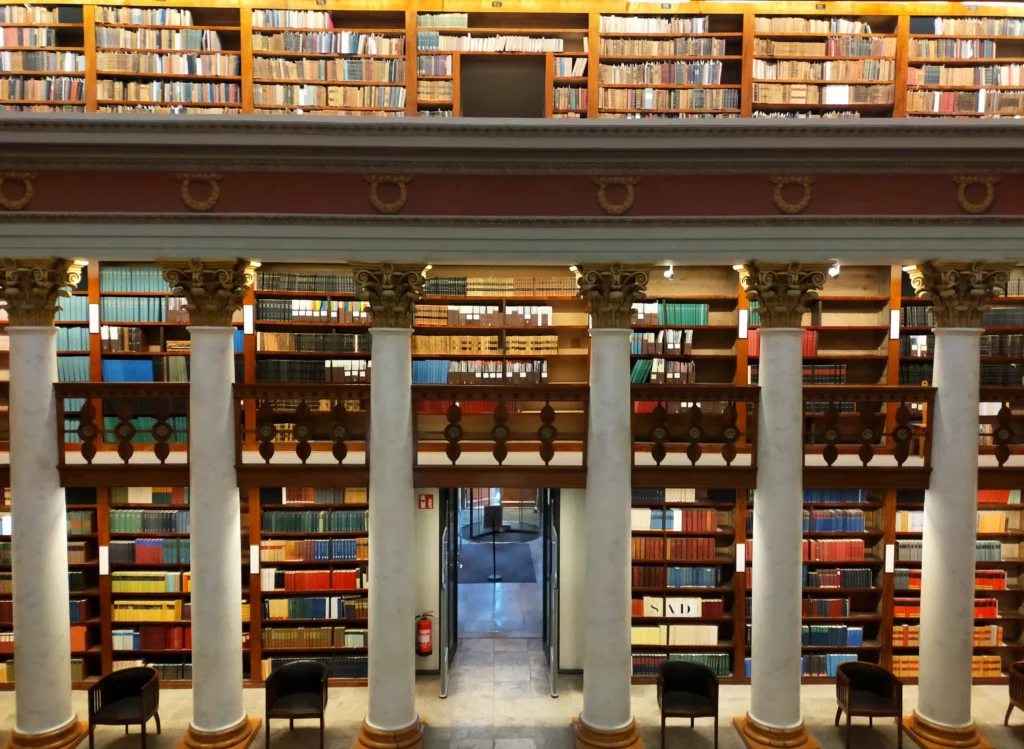 芬蘭國家圖書館 Finalnd National lilbrary